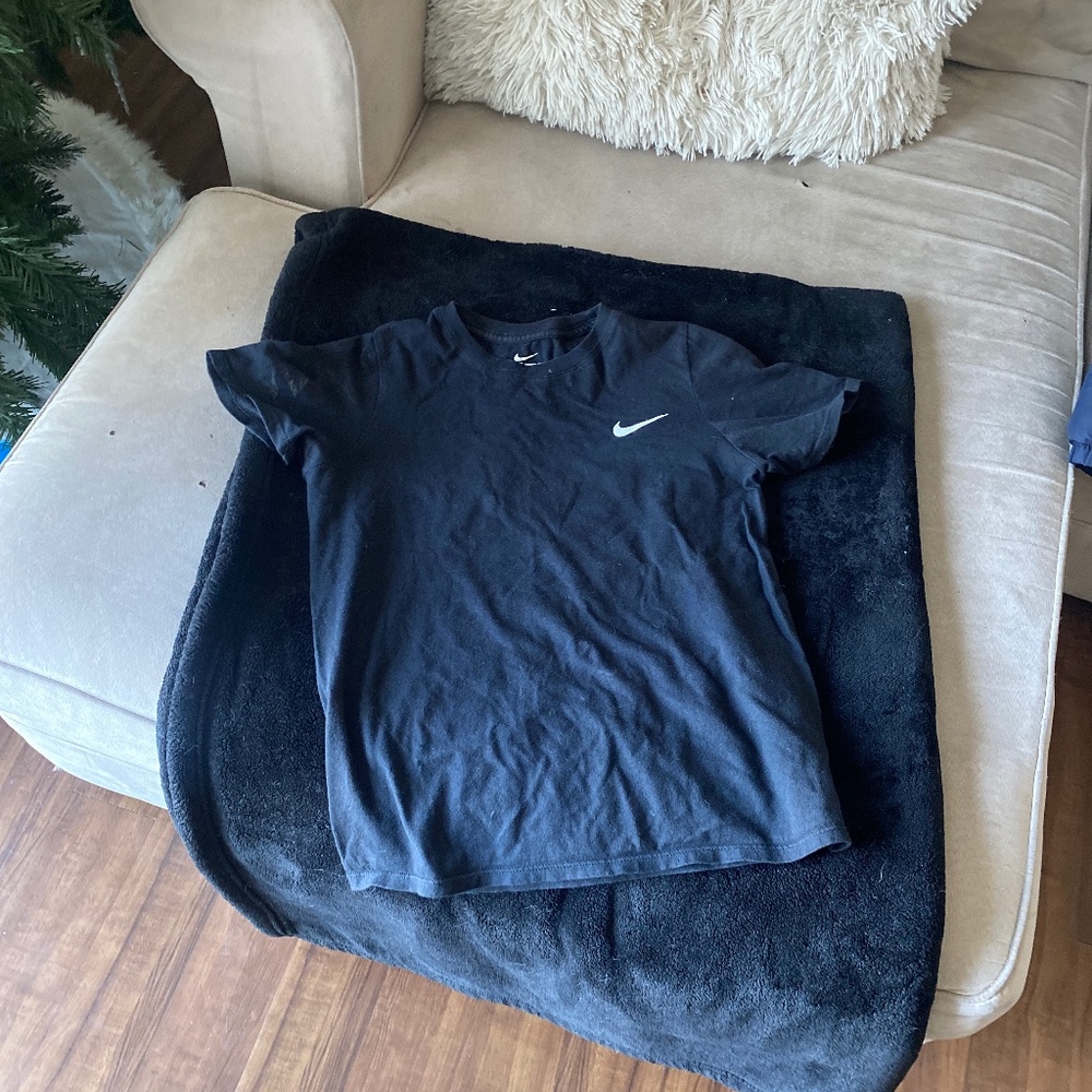 Boys black Nike tee